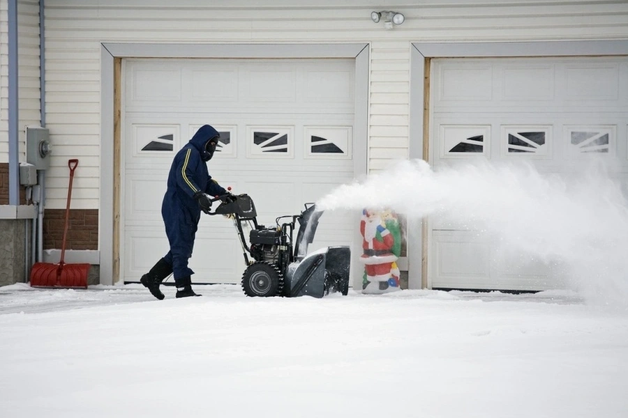 When To Schedule Tree Trimming Before Snowfall Little Chute, WI When To Schedule Tree Trimming Before Snowfall Little Chute, WI